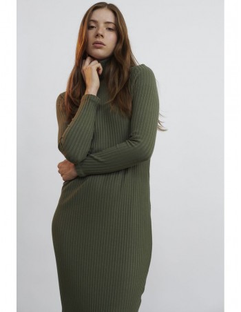 Vestido largo canalé verde kaki con cuello vuelto 2